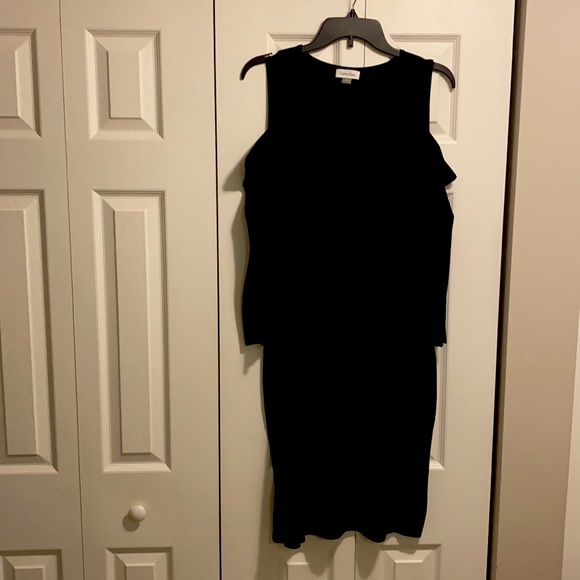 Calvin Klein black dress large  cut out shoulders with a sleeve - Picture 4 of 4
